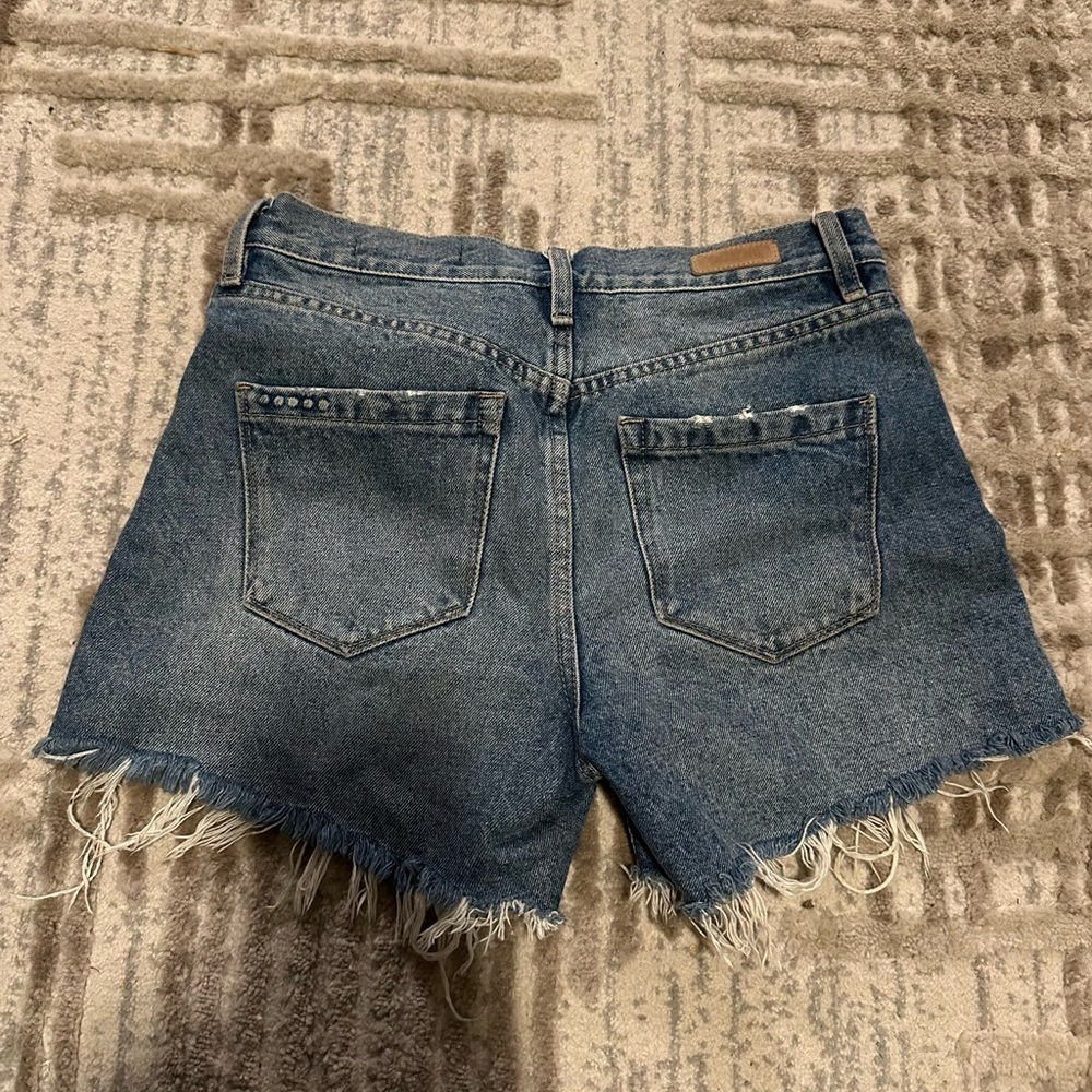 Blank NYC denim shorts - Picture 3 of 3